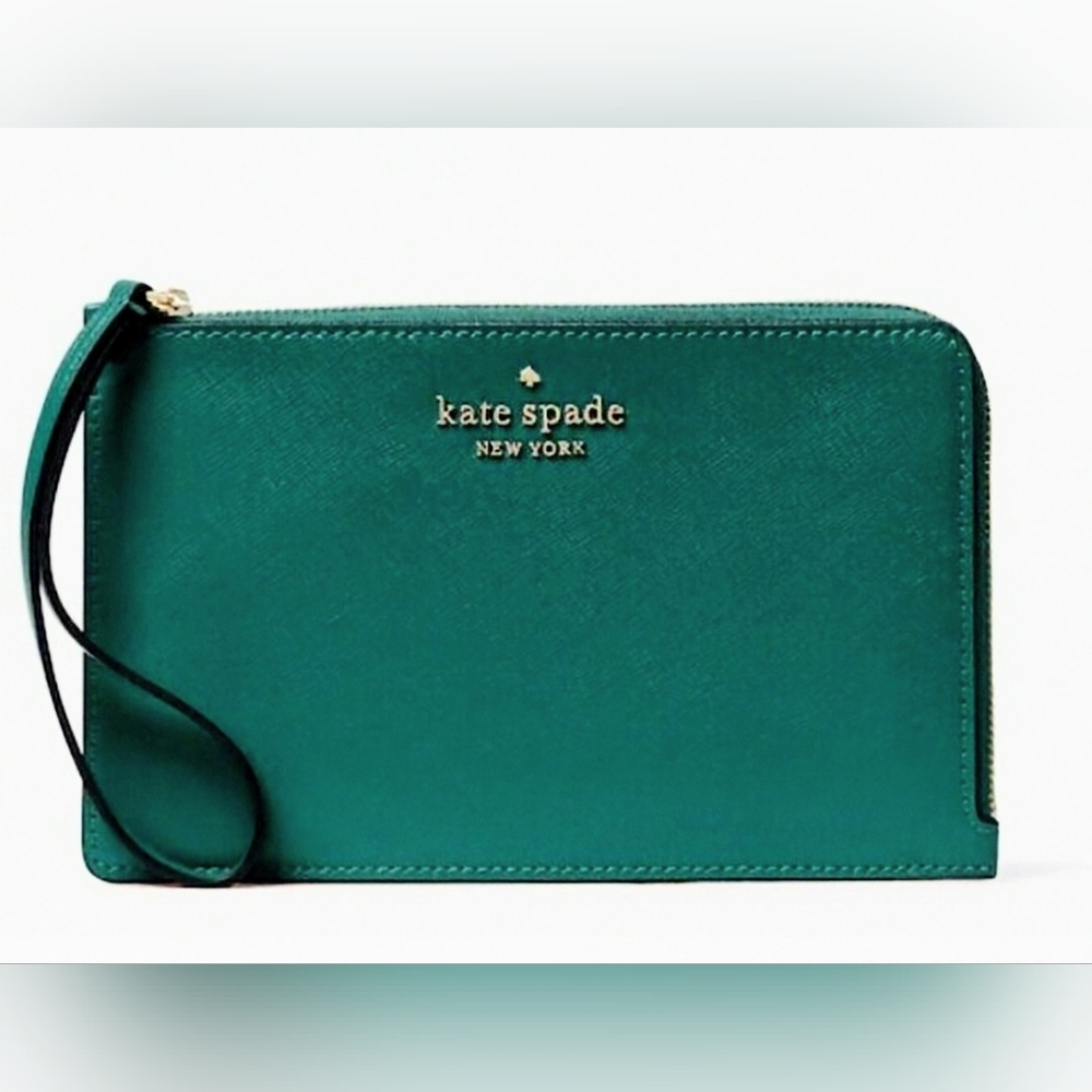 🆕️Kate Spade Staci large wristlet.